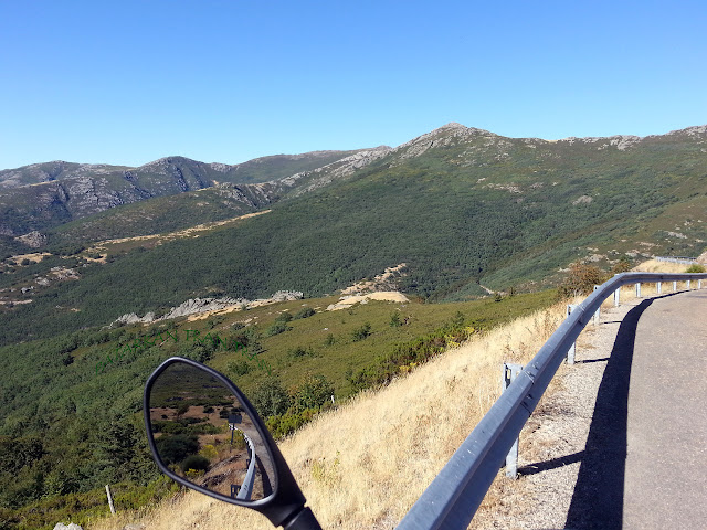 BMWF800GS. Trail Forever por Sierra Norte. Bocígano y los POYAKES.