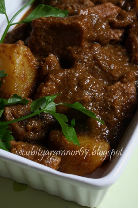 DAGING MASAK KURMA by K.Fida MyR