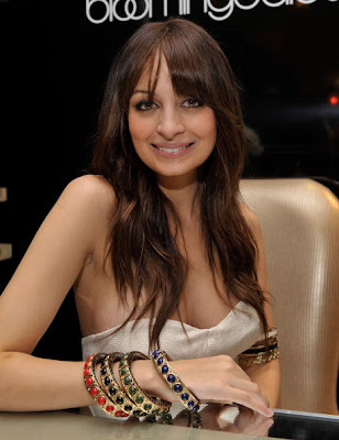 Yesterday, Nicole Richie popped by the Cosa Mesa Bloomingdale's to promote 