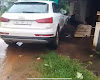 എടവണ്ണയിൽ നിയന്ത്രണം വിട്ട കാർ ഇലക്ട്രിക് പോസ്റ്റും വീടിന്റെ ചുറ്റുമതിലും ഇടിച്ചു തകർത്തു