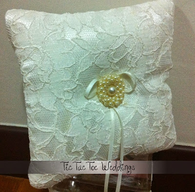 Lacy Affairs Ring Pillow