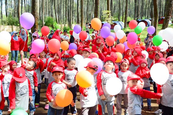 Paket Outbound Family Gathering di Lembang Bandung