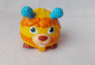 Squibbles de borracha de esguichar água, personagem da Dra brinquedos Disney 5 cm de altura e 7 cm de diâmetro , fabricante Just play R$20,00