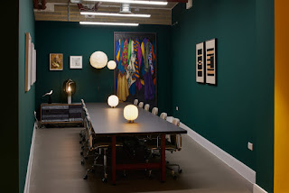 green wall in the conferece room design