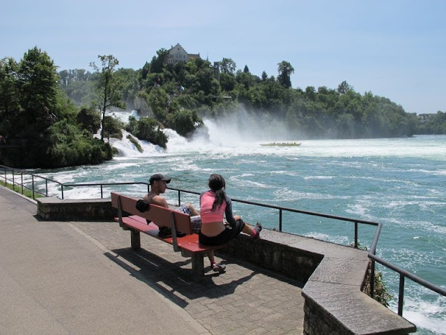 Bank, Bodenseeforum, Bodensee Forum, Rheinfall, Schloss Laufen, Freude, Geniessen, Zweisamkeit