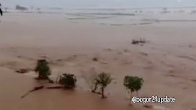 Mengerikan! Penampakan Air Sungai Cikoneng Meluap, Persawahan Warga Puraseda Bogor Terendam