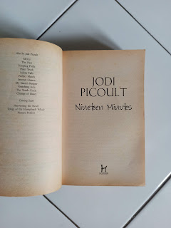 Nineteen Minutes by Jodi Picoult