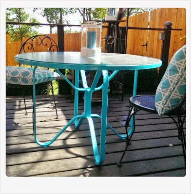 Spray Paint Patio Table - From Rust Stained to Retro!