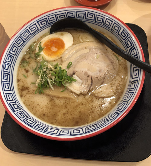 麺旋風 焦がしニンニク豚骨ラーメン