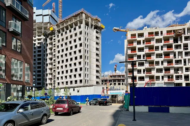 Шмитовский проезд, дворы, строящийся жилой комплекс Headliner
