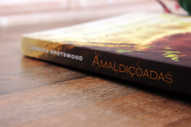 Resenha Livro Amaldiçoadas