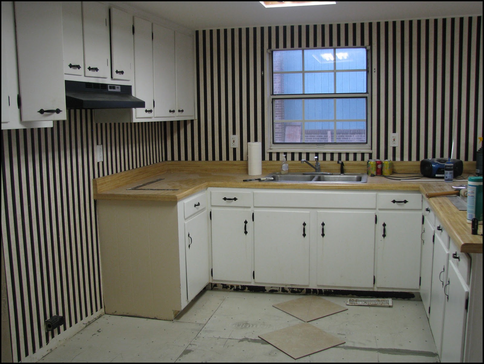 How To Repair Kitchen Cabinets