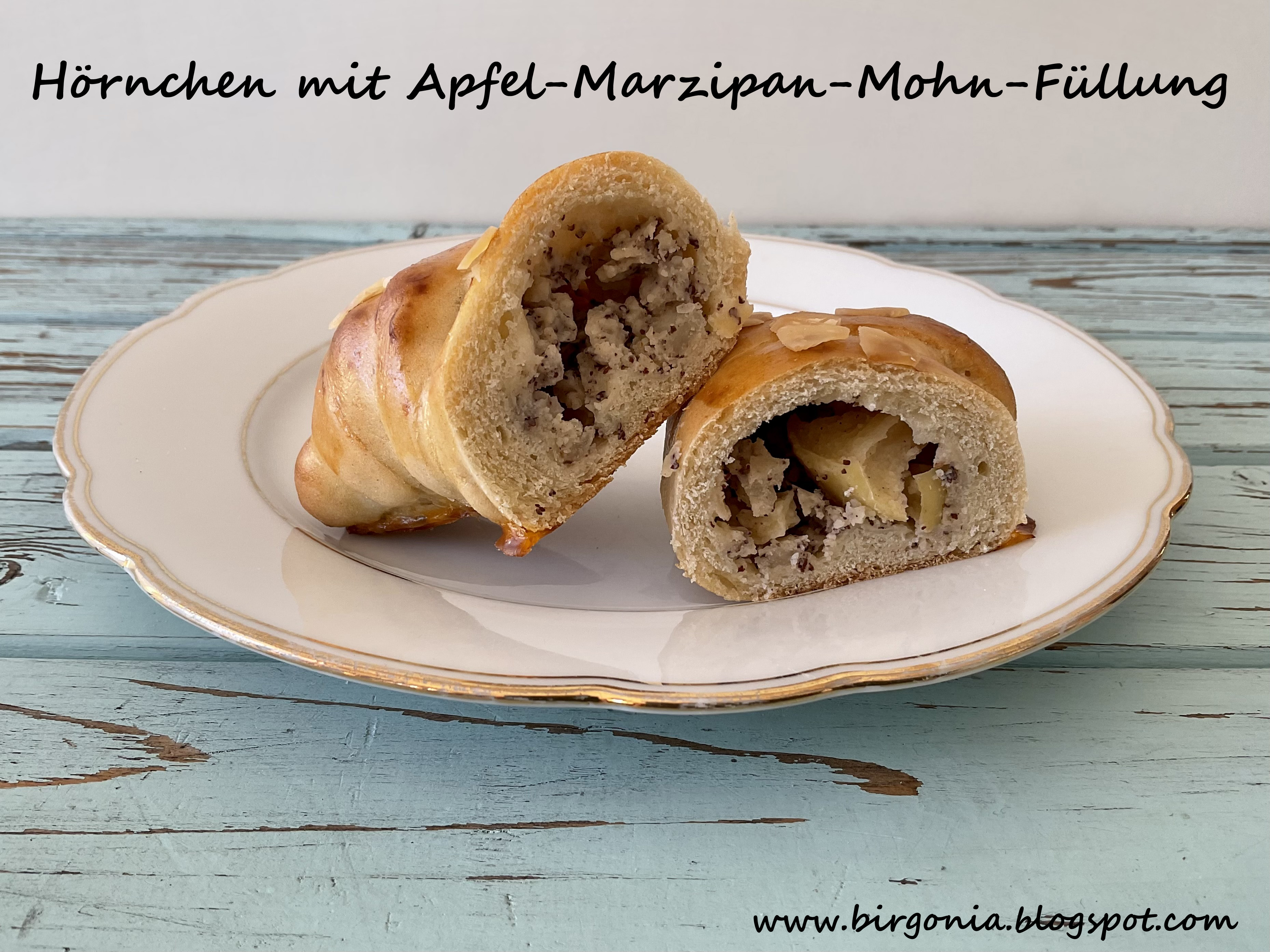 birgonia: Hörnchen mit Apfel-Marzipan-Mohn-Füllung