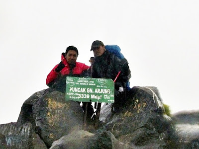 Summit Arjuno Berkabut