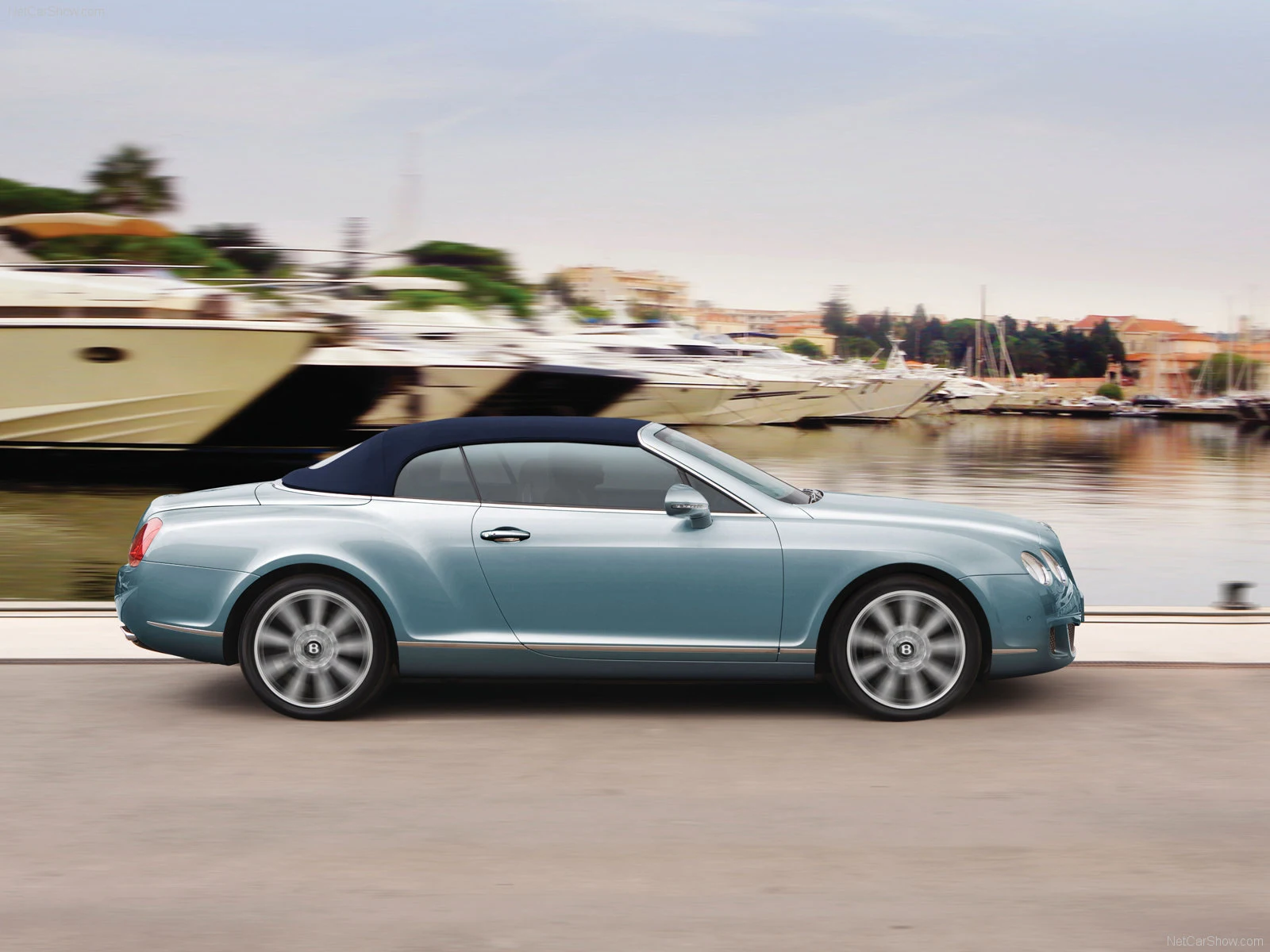 Hình ảnh xe ô tô Bentley Continental GTC 2010 & nội ngoại thất