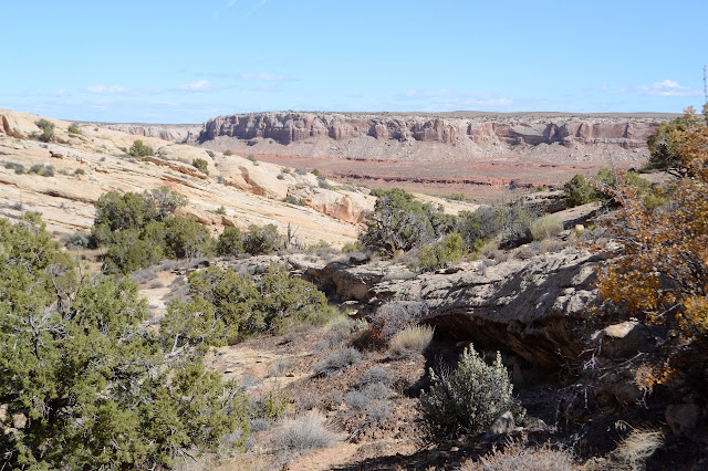 more canyon downward