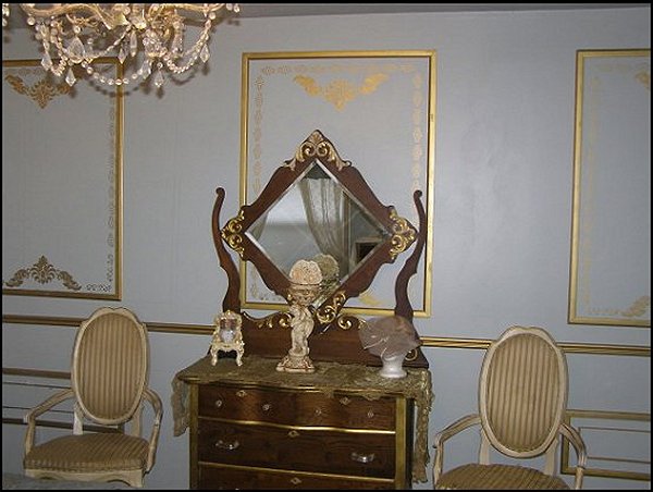 posh paris apartment decorating paris themed French Reniassance style decorating