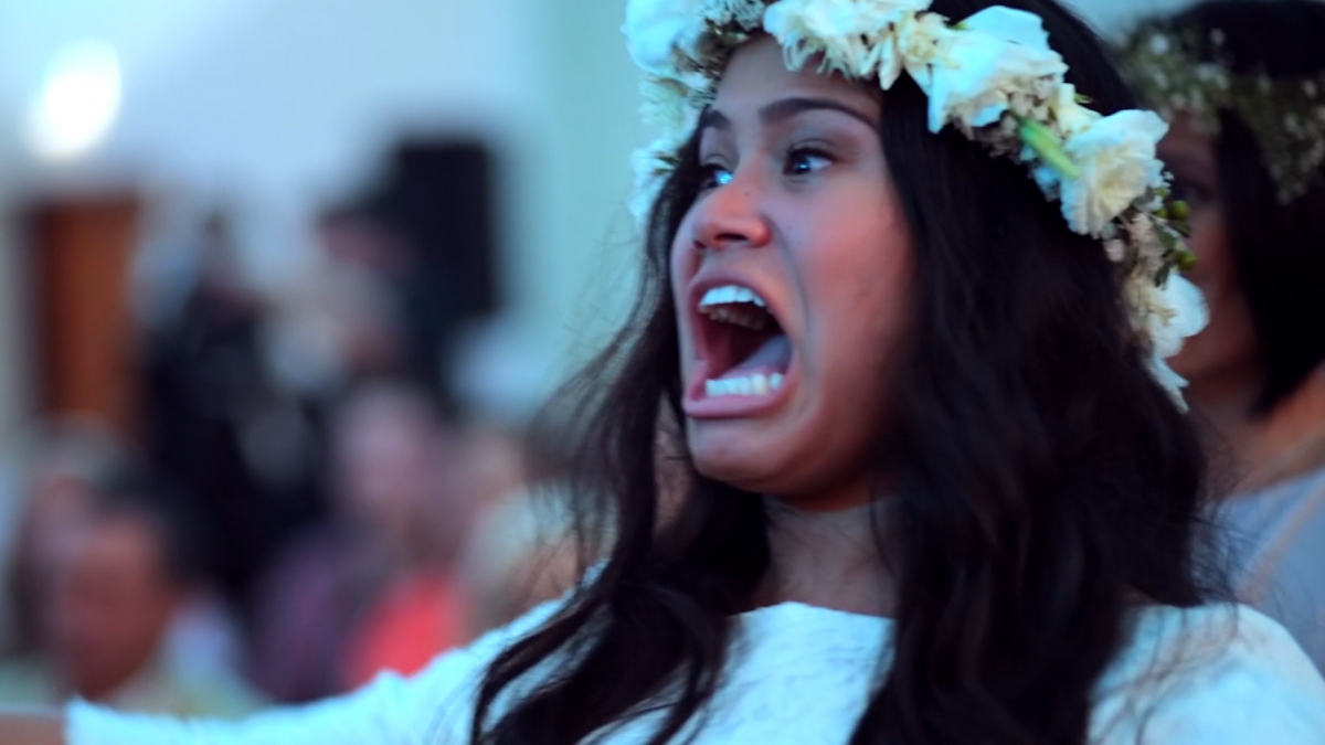 Passionate Wedding Haka Makes A Maori Bride Burst Into Tears