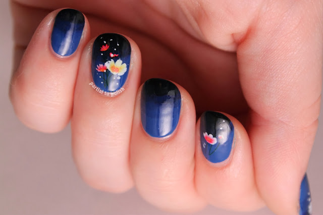 Blue Gradient Nails with Flowers