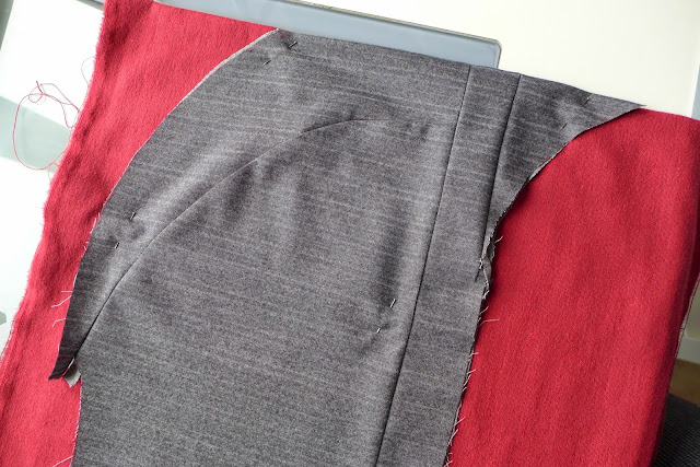 création d'une capuche en couture, Assassin's Creed