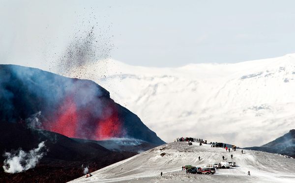 Cool 2010 Iceland Volcano Pics Seen On www.coolpicturegallery.net