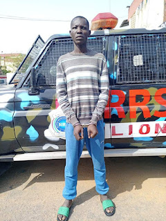 Emmanuel Okorafor, 26, was arrested yesterday evening in Ojota. He was caught in an ATM fraud. He confessed he started it three weeks ago.