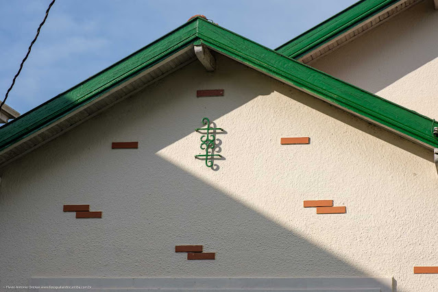 Casa na Rua Lamenha Lins - detalhe ornamento de ferro