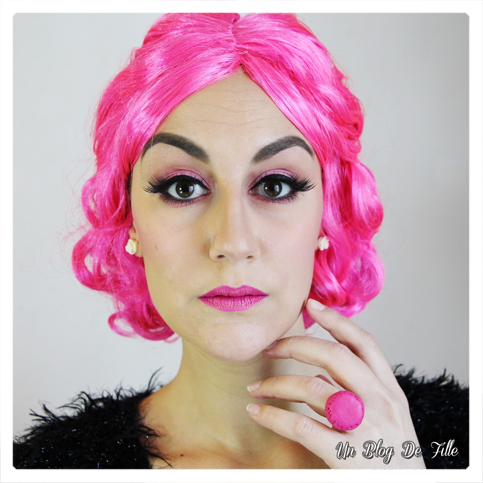 http://unblogdefille.blogspot.fr/2018/02/maquillage-carnaval-en-rose-neon-et.html