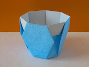 Origami: Vaso con esagoni - Vase with hexagons by Francesco Guarnieri