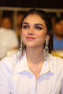 Actress aditi rao hydari photos