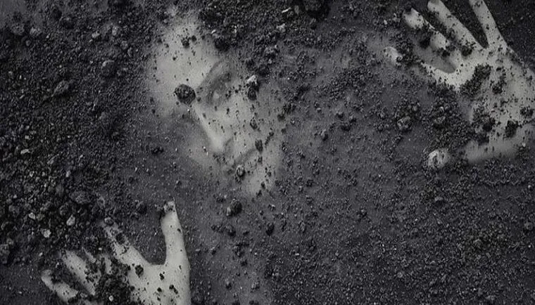 Woman buried alive spent 10 hours in grave