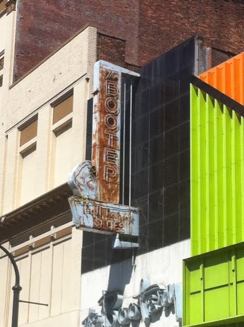 las vegas sign graveyard. sign does not function.