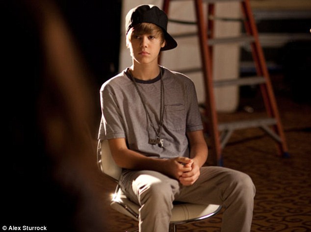 JUSTIN BIEBER will not end up like MICHAEL JACKSON
