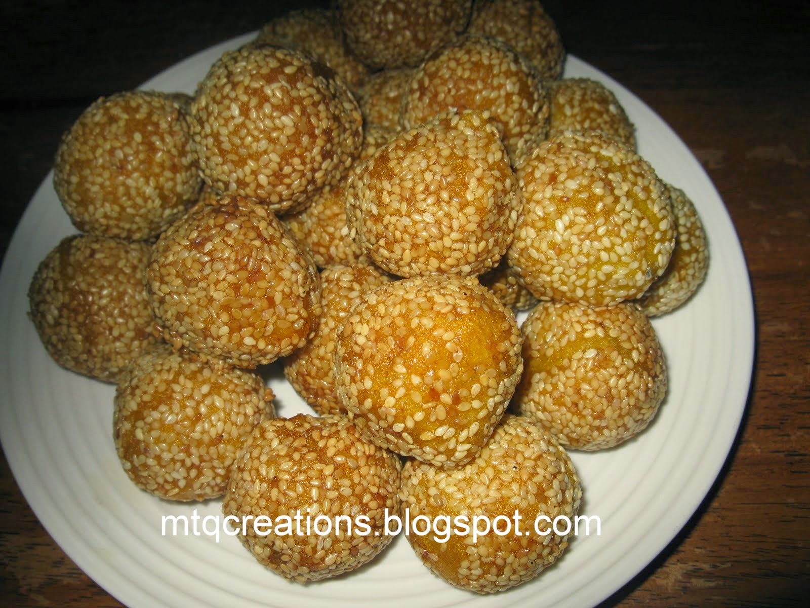 Kuih Bom Tepung - Zen Rumah