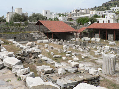 Mausoleum Maussollos atau
