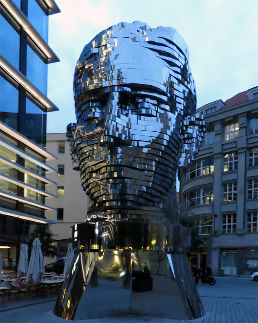 K (Franz Kafkas Head) by David Cern�, Quadrio Shopping Center, Sp�len�, Nov� Mesto, Prague