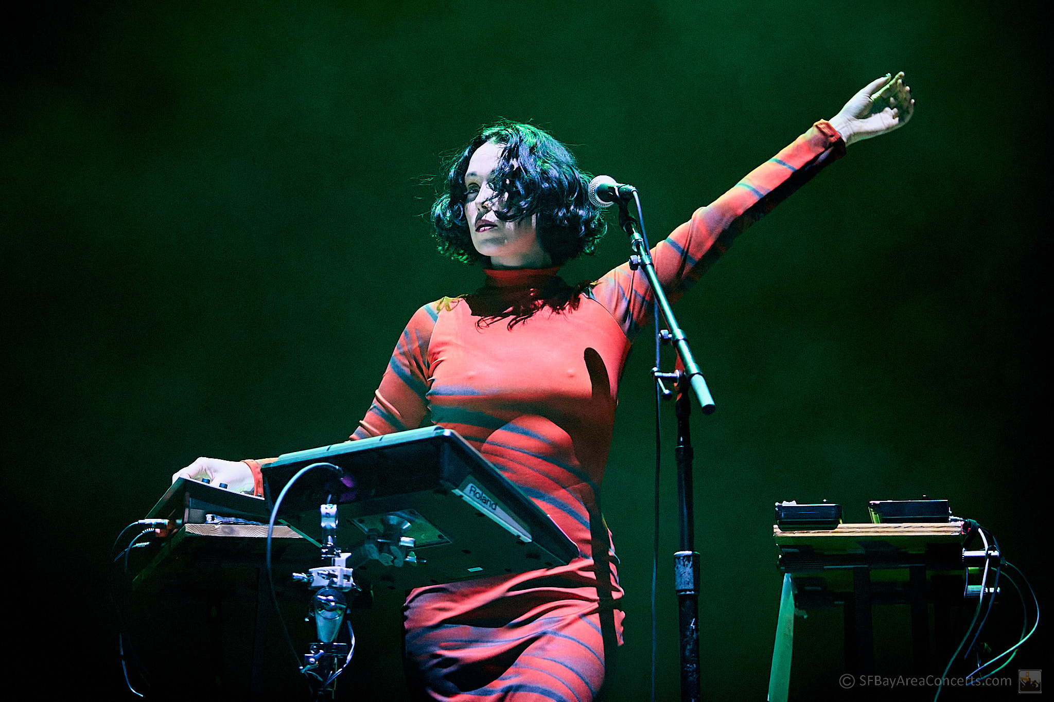 Kelly Lee Owens @ the SAP Center (Photo: Kevin Keating)