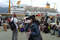 Kapal Dobonsolo Mengantar Peserta Maluku dan Papua Barat Kembali
