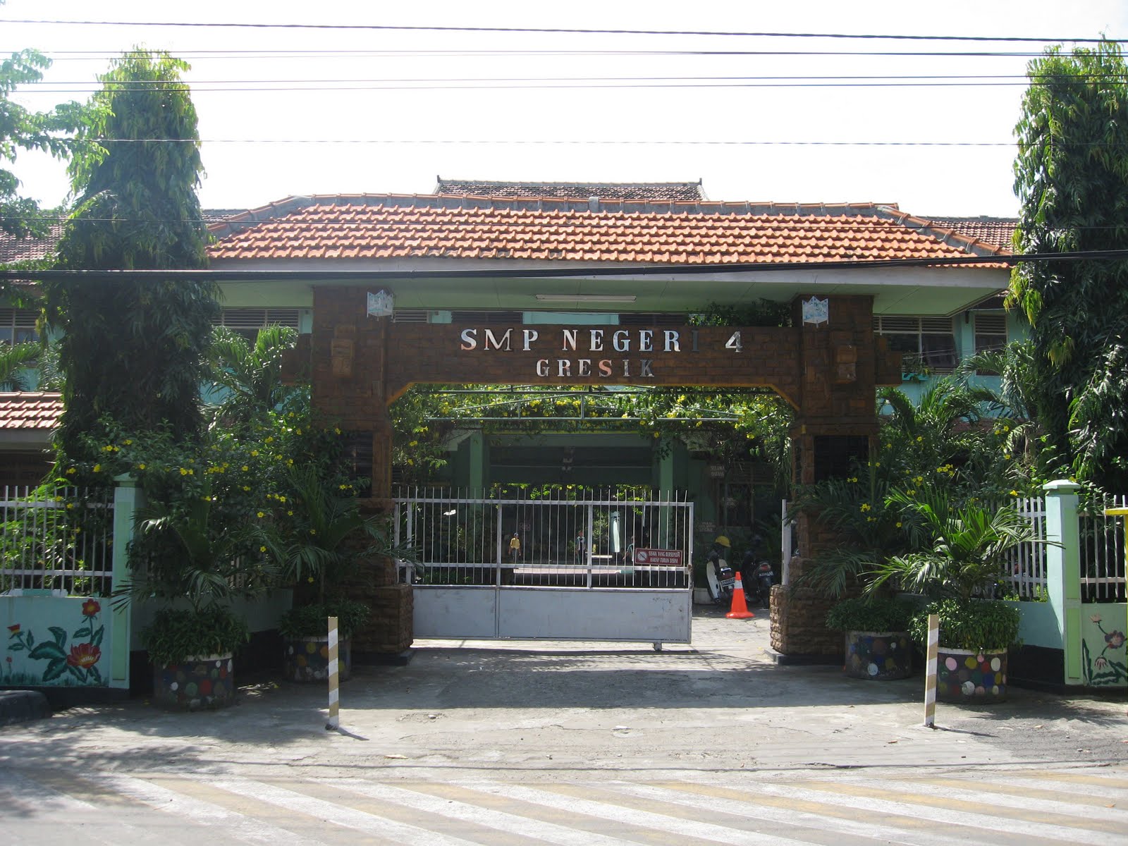 SMP NEGERI 4 GRESIK Sekolah  Adiwiyata Mandiri Nasional 2009