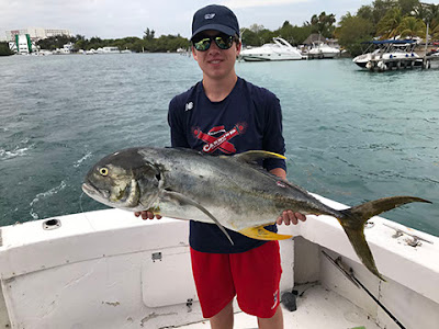Have an Exciting Fishing Adventure in the Waters of Mexican Caribbean Booking the Best Cancun Fishing Charters