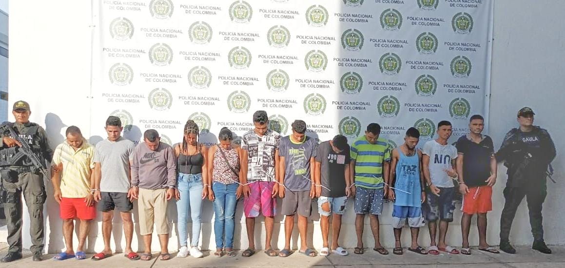 https://www.notasrosas.com/Capturados en Riohacha y Maicao, 12 presuntos integrantes de las Autodefensas Gaitanistas de Colombia