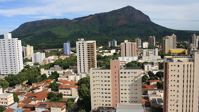 Governador Valadares e Pico Ibituruna 