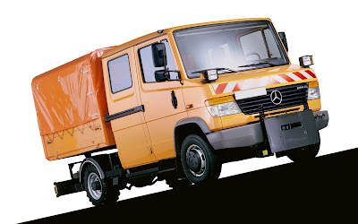 mercedes benz truck picture