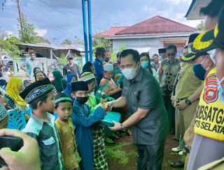 Gandeng Puskesmas dan Kelurahan, BAZNAS Kapuas Hulu Sunat 26 Anak-anak di Kedamin Hulu