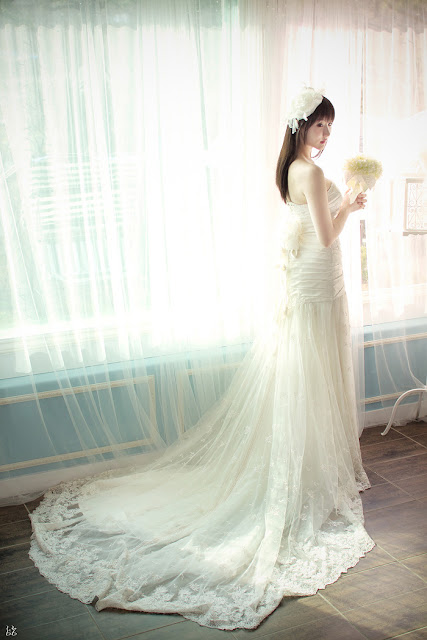 4 Yeon Da Bin in Wedding Gowns-Very cute asian girl - girlcute4u.blogspot.com