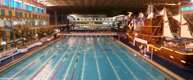 Piscina del spa Bukdon Hawaii de Corea del Sur