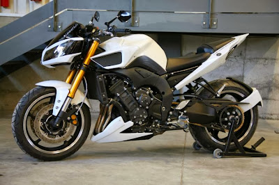 Yamaha FZ8