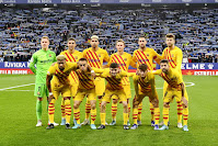 F. C. BARCELONA. Temporada 2021-22. Ter Stegen, Ferran Torres, Ronald Araújo, Frenkie De Jong, Sergio Busquets, Gerard Piqué. Adama Traoré, Sergiño Dest, Pedri, Gavi y Jordi Alba. R. C. D. ESPANYOL DE BARCELONA 2 F. C. BARCELONA 2 Domingo 13/02/2022, 21:00 horas. Campeonato de Liga de 1ª División, jornada 24, Cornellá-El Prat, Barcelona, RCDE Stadium: 25.049 espectadores. GOLES: 0-1: 2’, Pedri. 1-1: 40’, Sergi Darder. 2-1: 64’, Raúl De Tomás. 2-2: 90+6’. Luuk De Jong.