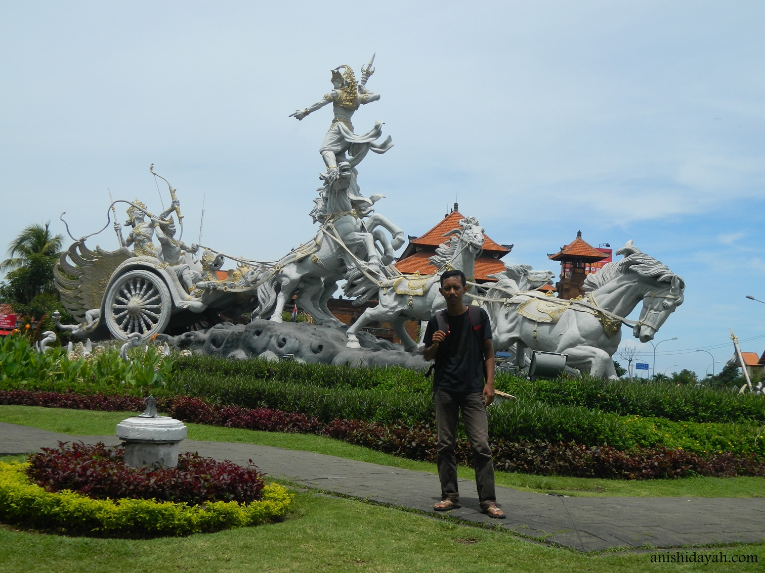 SangPetualang: Monumen Bom Bali dan Patung Satria Gatotkaca