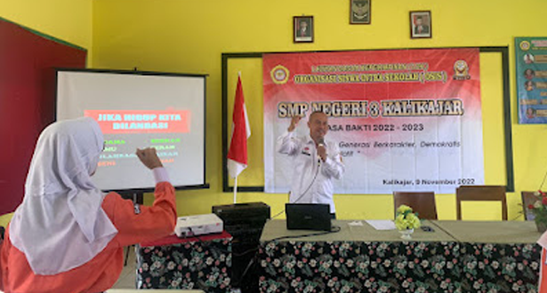 Latihan Dasar Kepemimpinan (LDK) OSIS SMP Negeri 3 Kalikajar